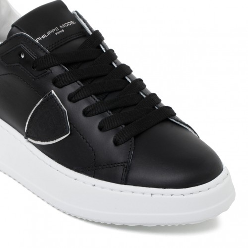 Black and White Calf Leather Tres Temple Low Top Sneakers