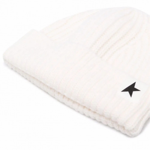 Star Patch Ribbed Beanie