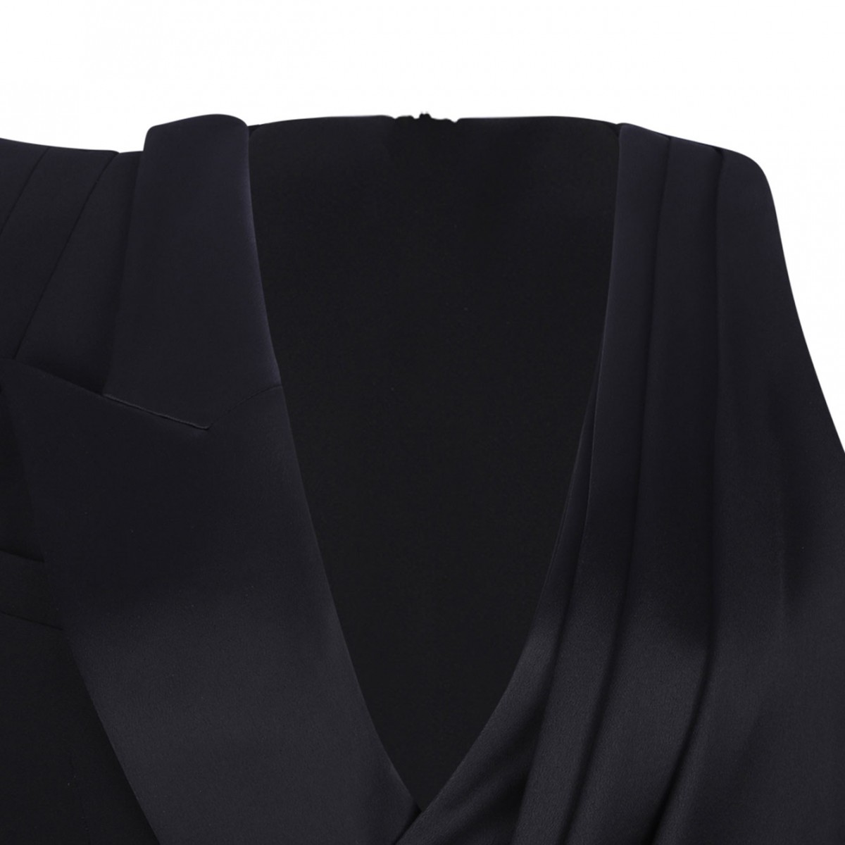 Black Asymmetric Top