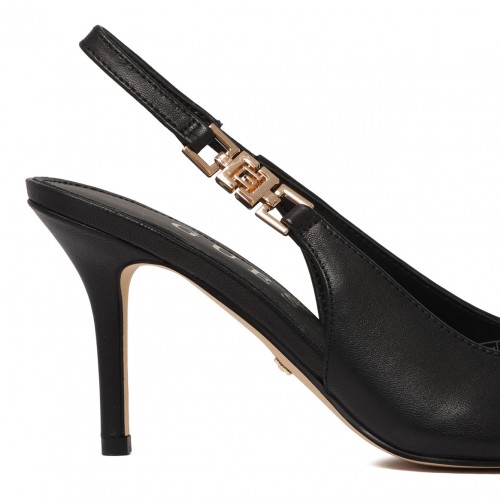 Black Nassha Pumps