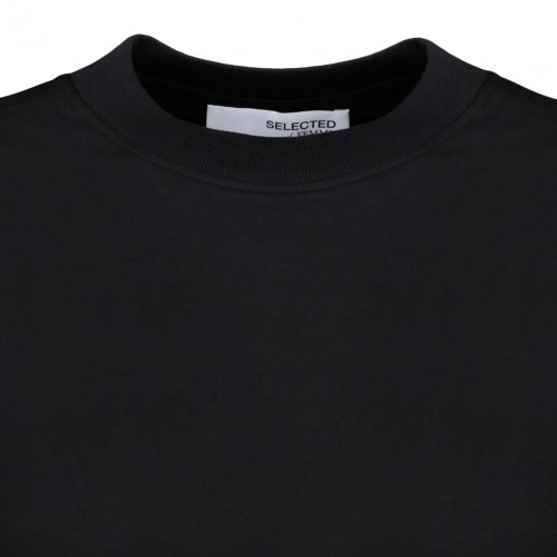 Slightly Dropped Shoulders Black T-Shirt