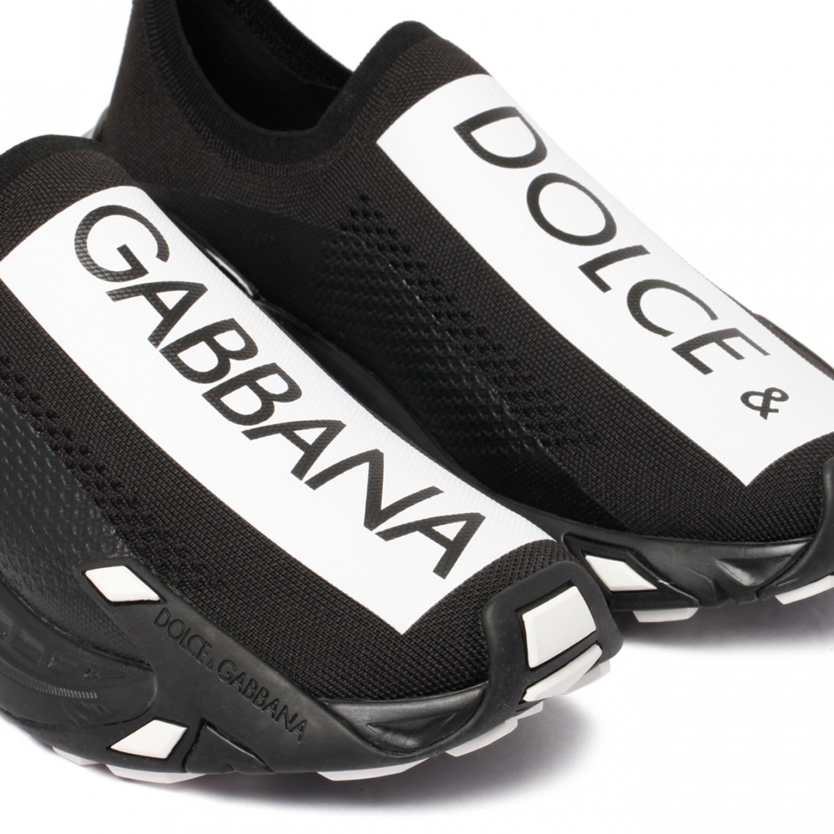 Black and White Fast Sneakers