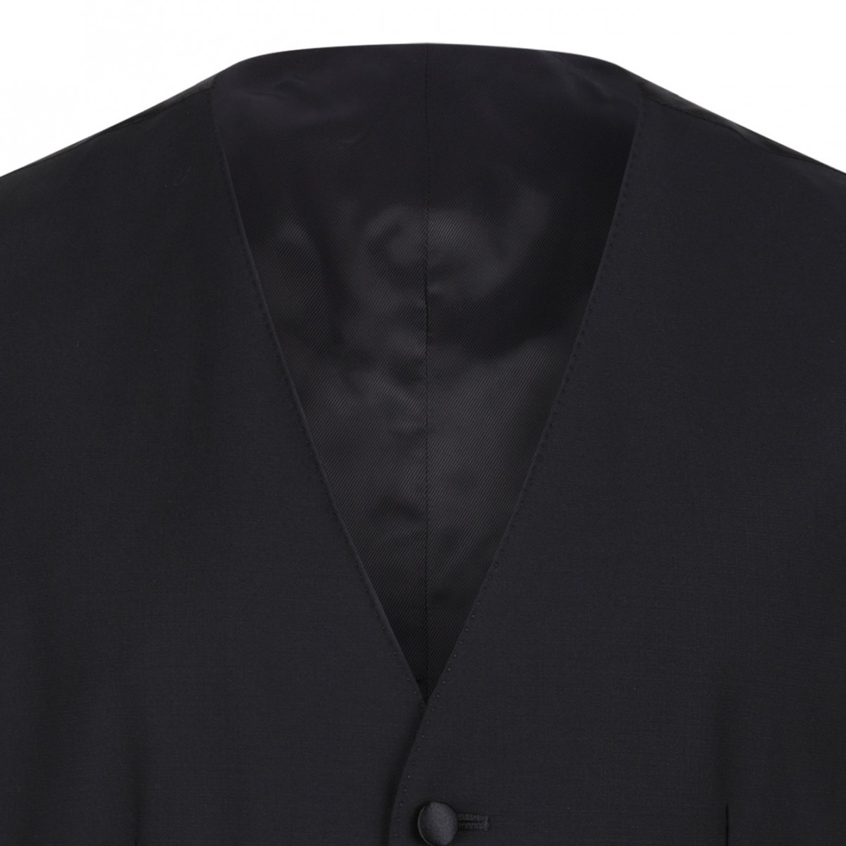 Black Wool and Silk Martini-Fit Tuxedo Suit