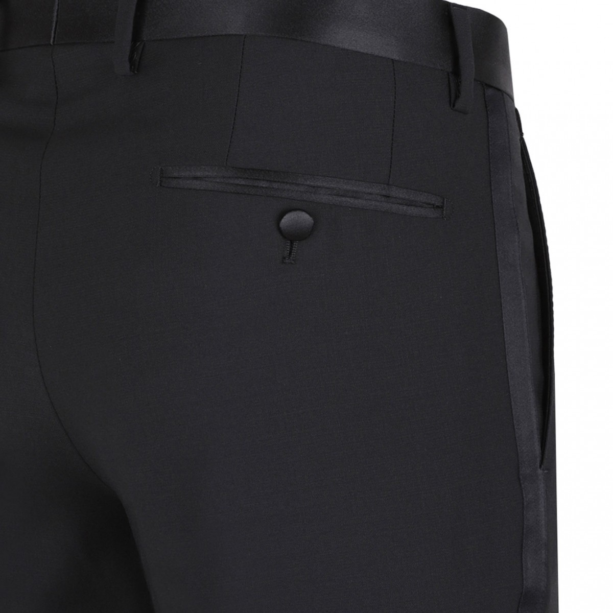 Black Wool and Silk Martini-Fit Tuxedo Suit