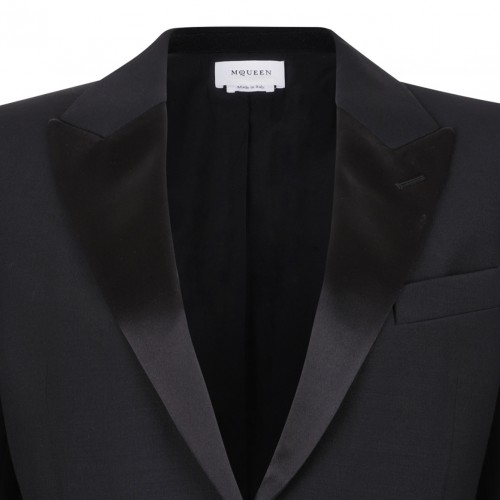 Black Single-Breasted Blazer