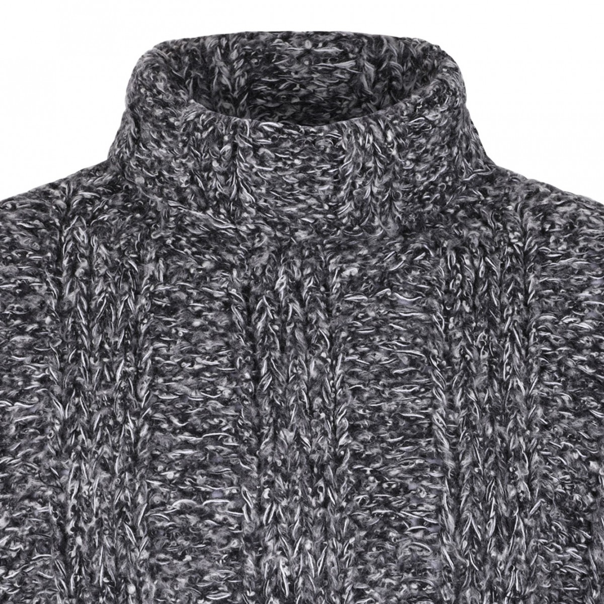 Black and Gray Chunky-Knit Jumper