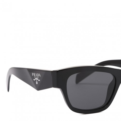 Black Square Sunglasses
