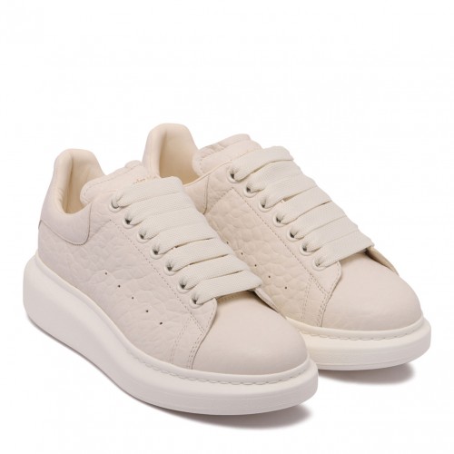 Off White Oversized Sneakers 2