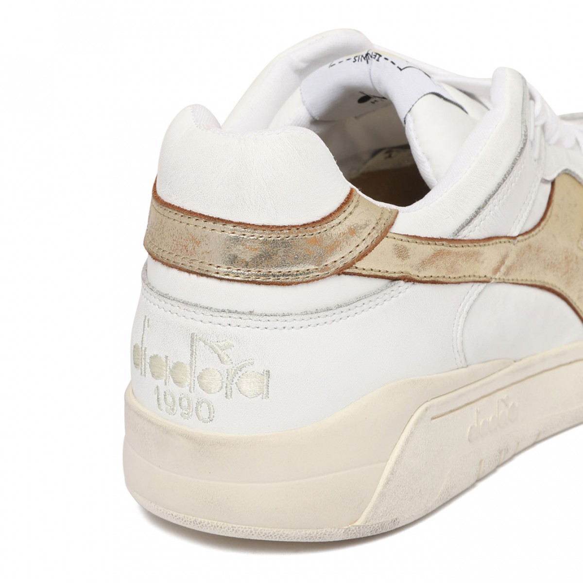 Laminated White Vintage Sneakers