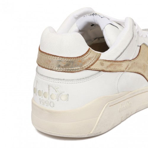 Laminated White Vintage Sneakers