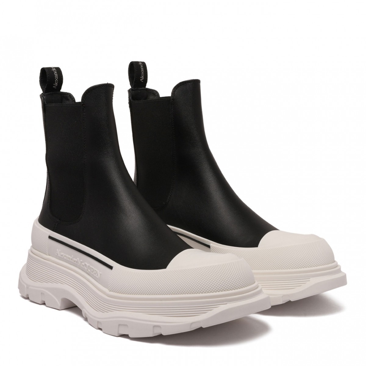Black Chelsea Tread Boot