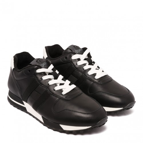 Black H838 Low-Top Sneakers 2