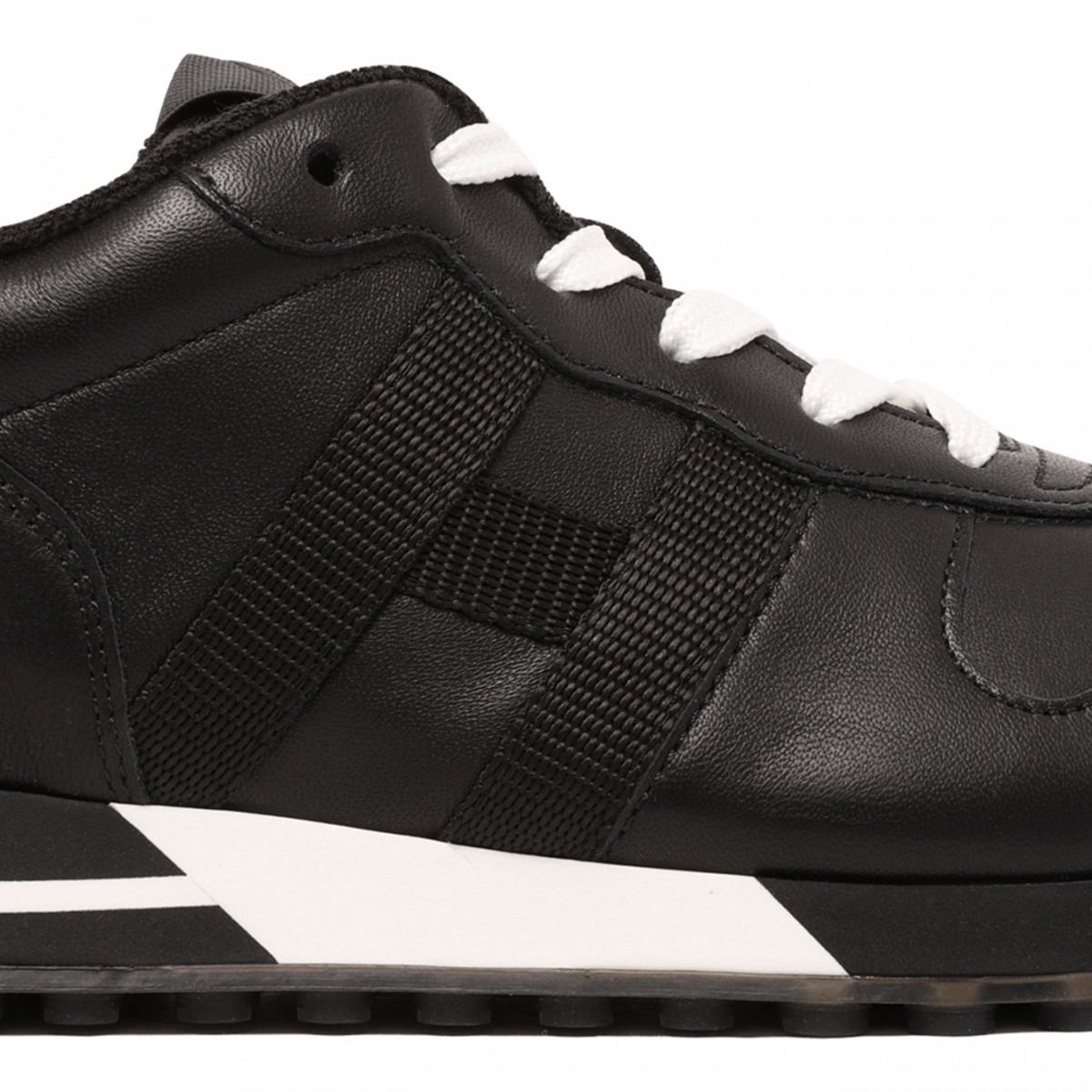 Black H838 Low-Top Sneakers