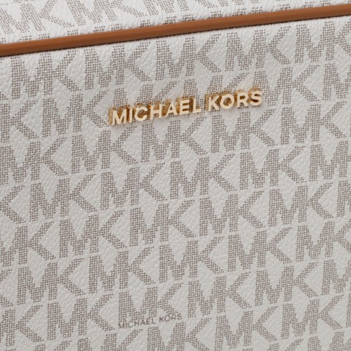 Vanilla Jet Set Shoulder Bag