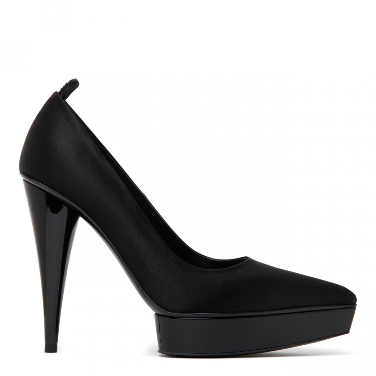 Black Platform Pumps