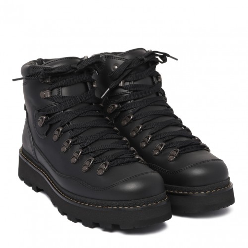 Black Peka Trek Boots 2