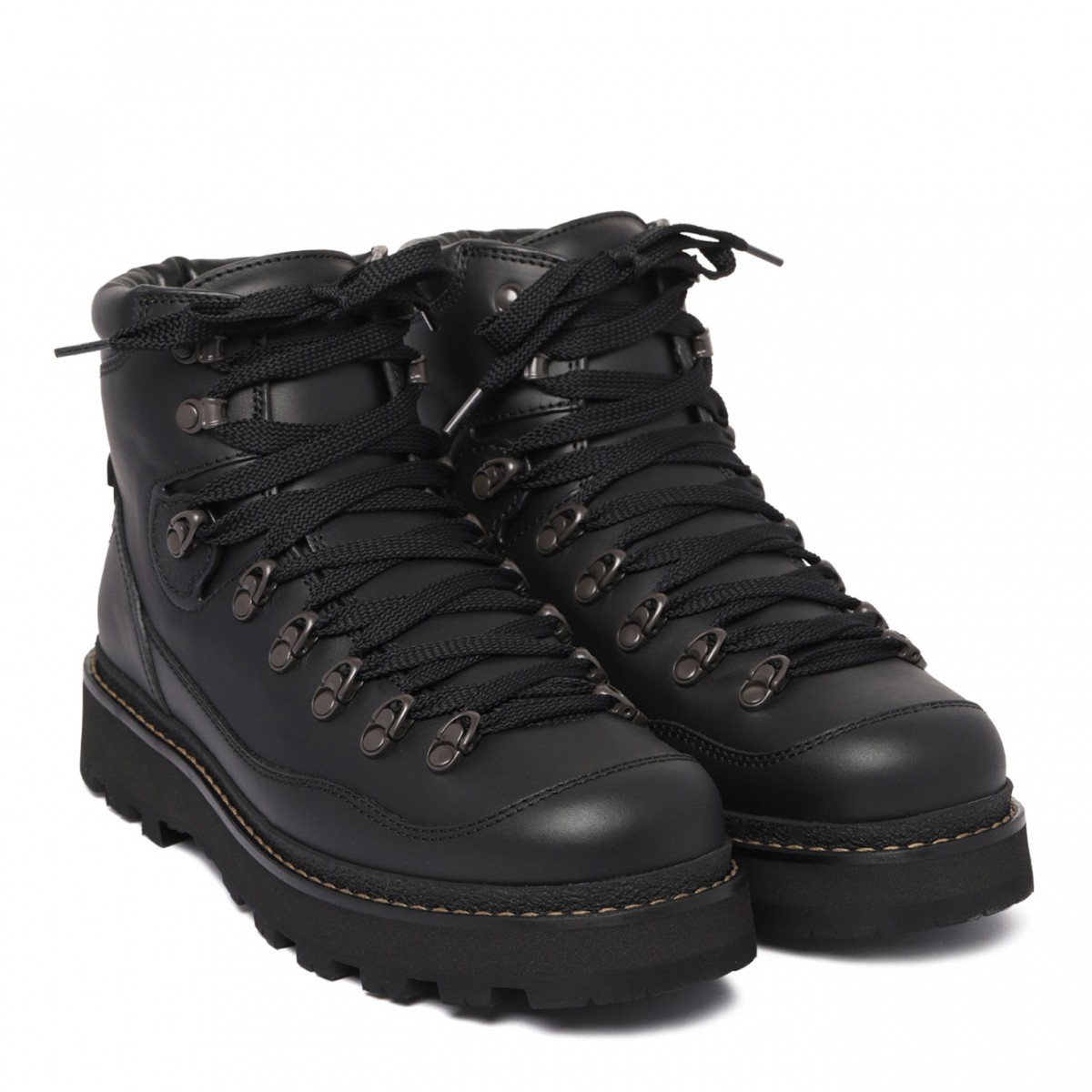 Black Peka Trek Boots