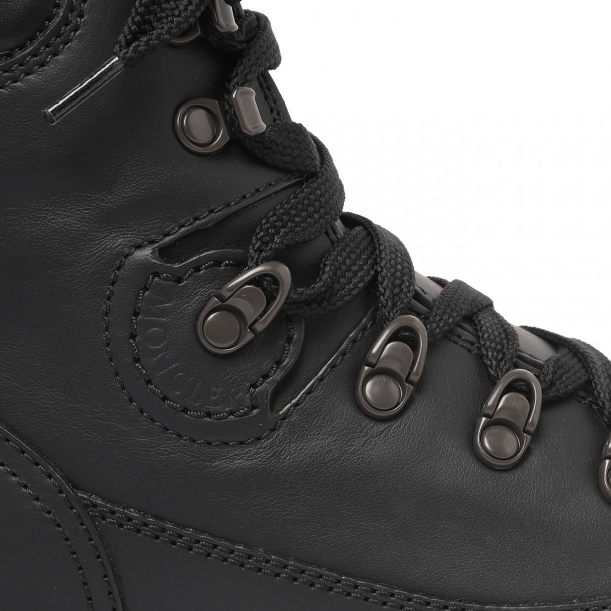 Black Peka Trek Boots