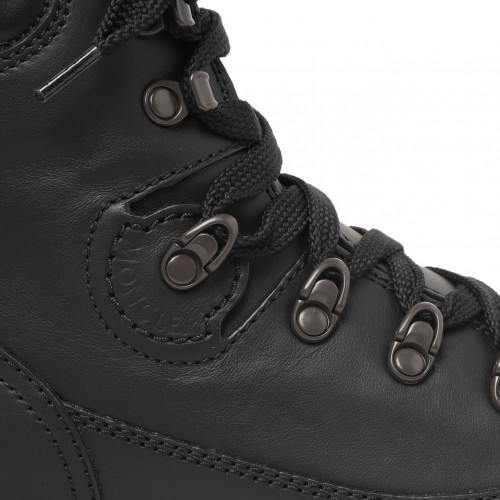 Black Peka Trek Boots