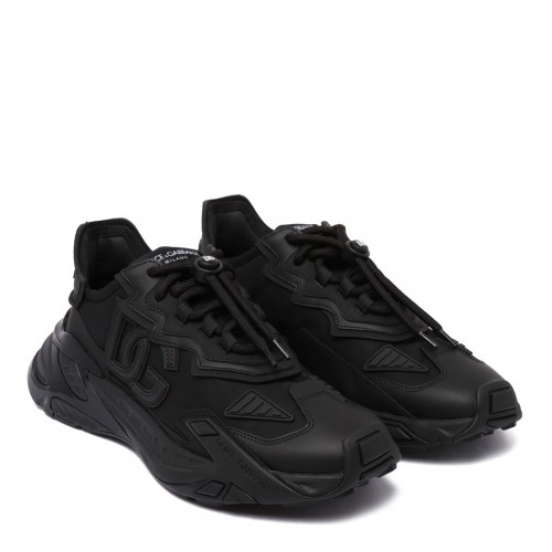 Black Logo-Patch Panelled Sneakers 2