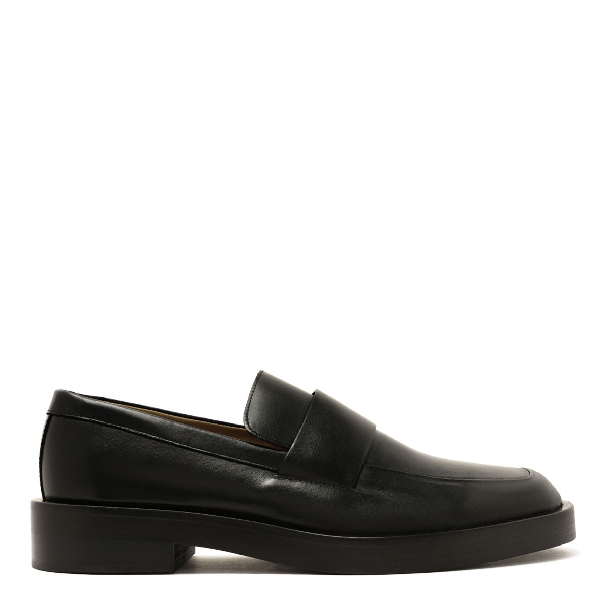 Black Leather Airfit Cushioned Loafers