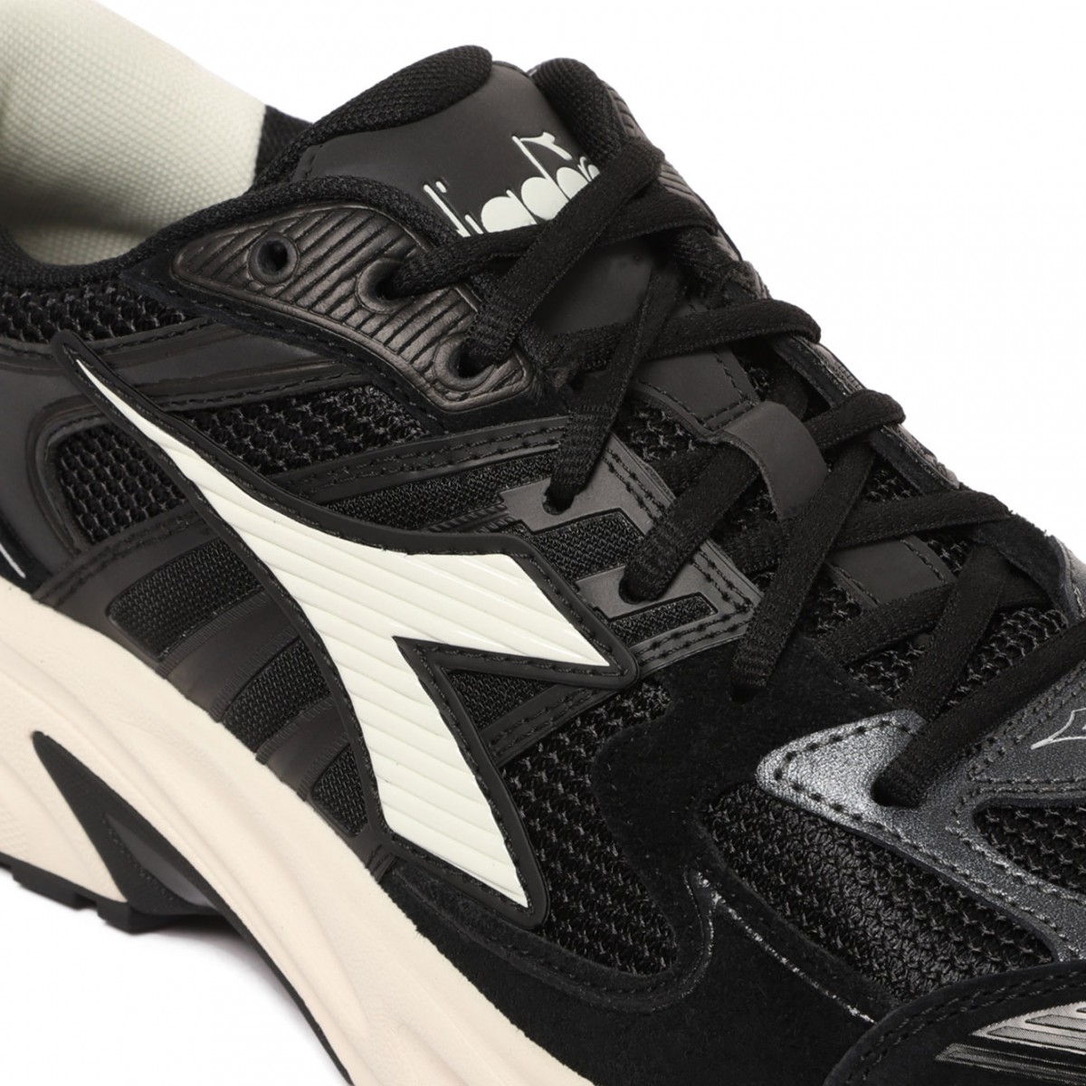 Black Mythos Star Sneakers