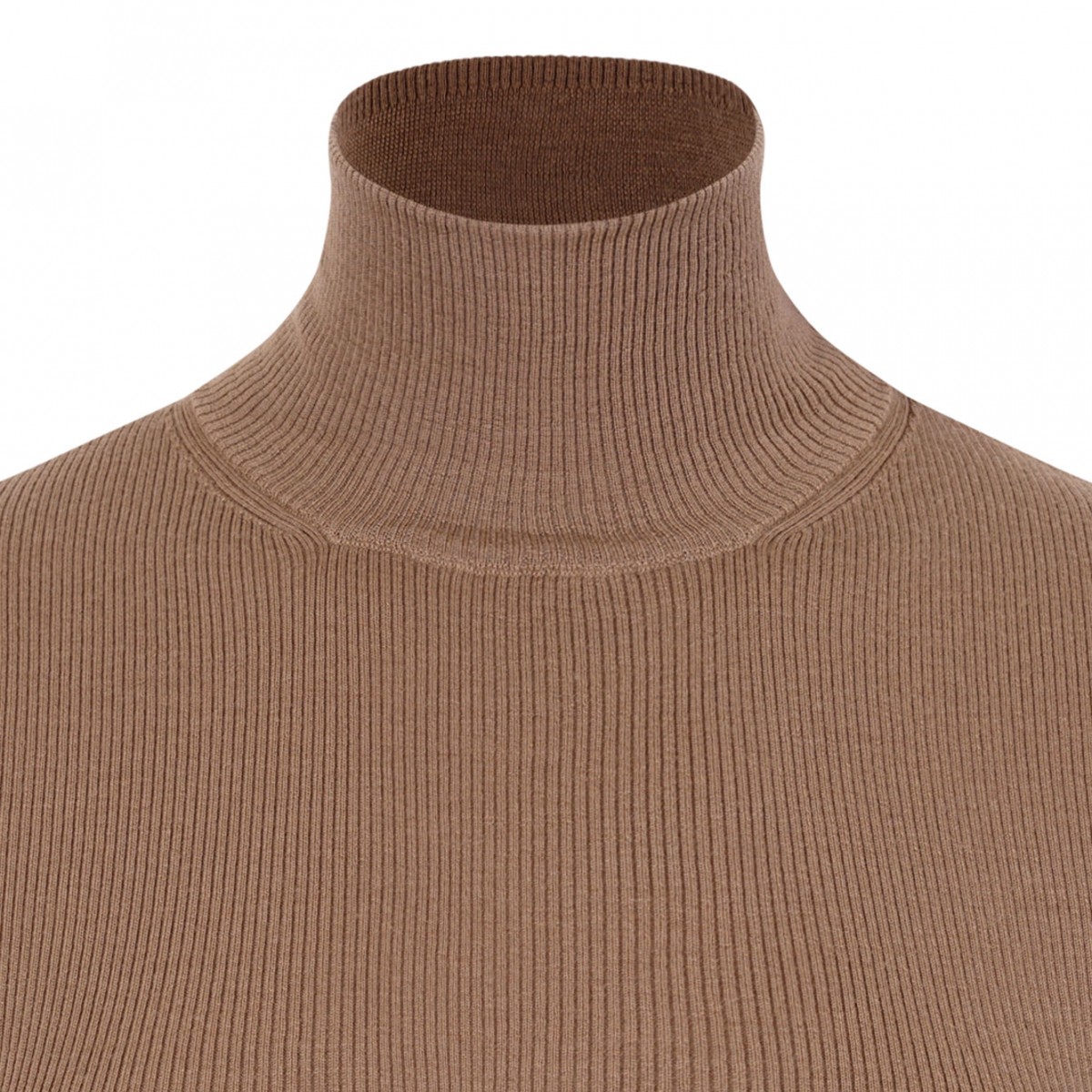 Camel Wool Yarn Turtleneck