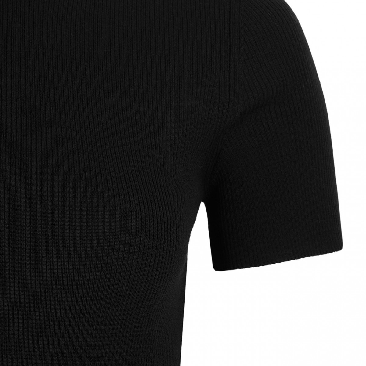 Black Wool Yarn Turtleneck