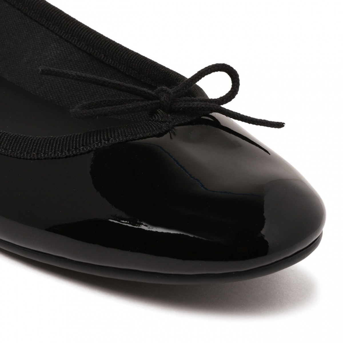 Black Patent Leather Cendrillon Ballet Flats