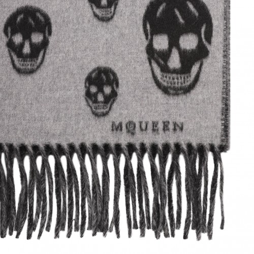 Double-Sided Skull Scarf in Graphite/Black 2