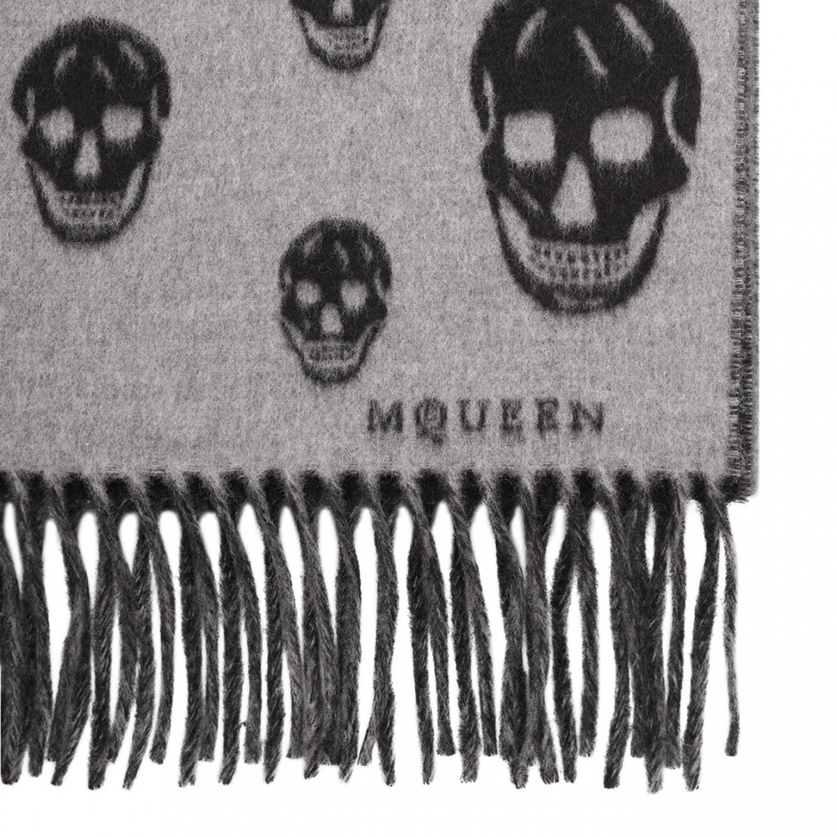 Double-Sided Skull Scarf in Graphite/Black