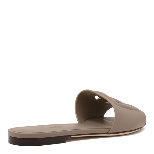 Mole Calfskin Slides With DG Millenials Logo