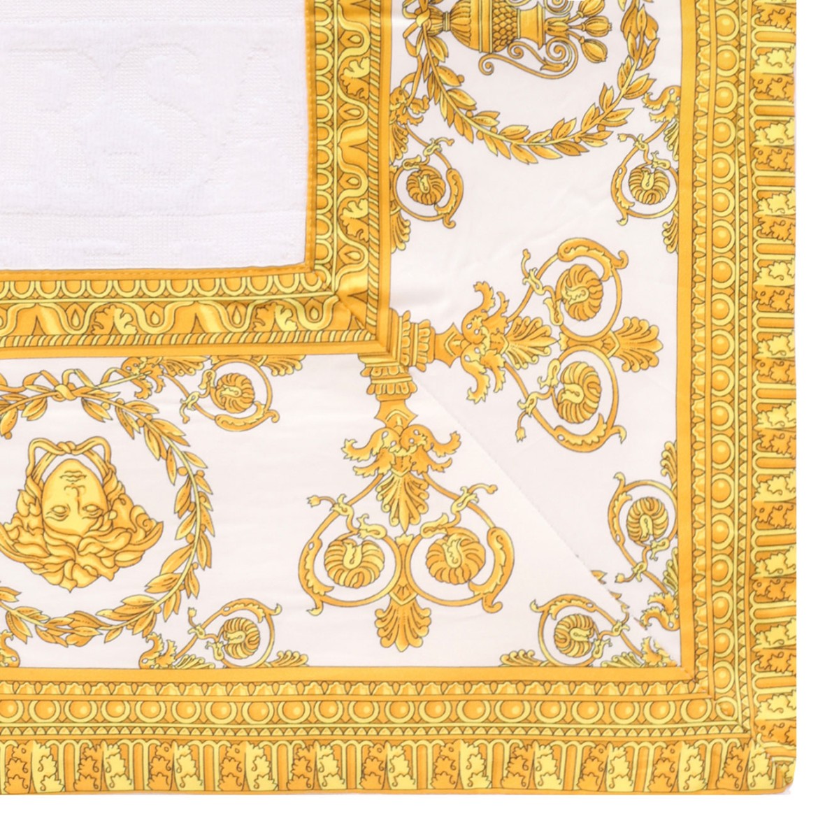 White I Love Baroque Beach Towel