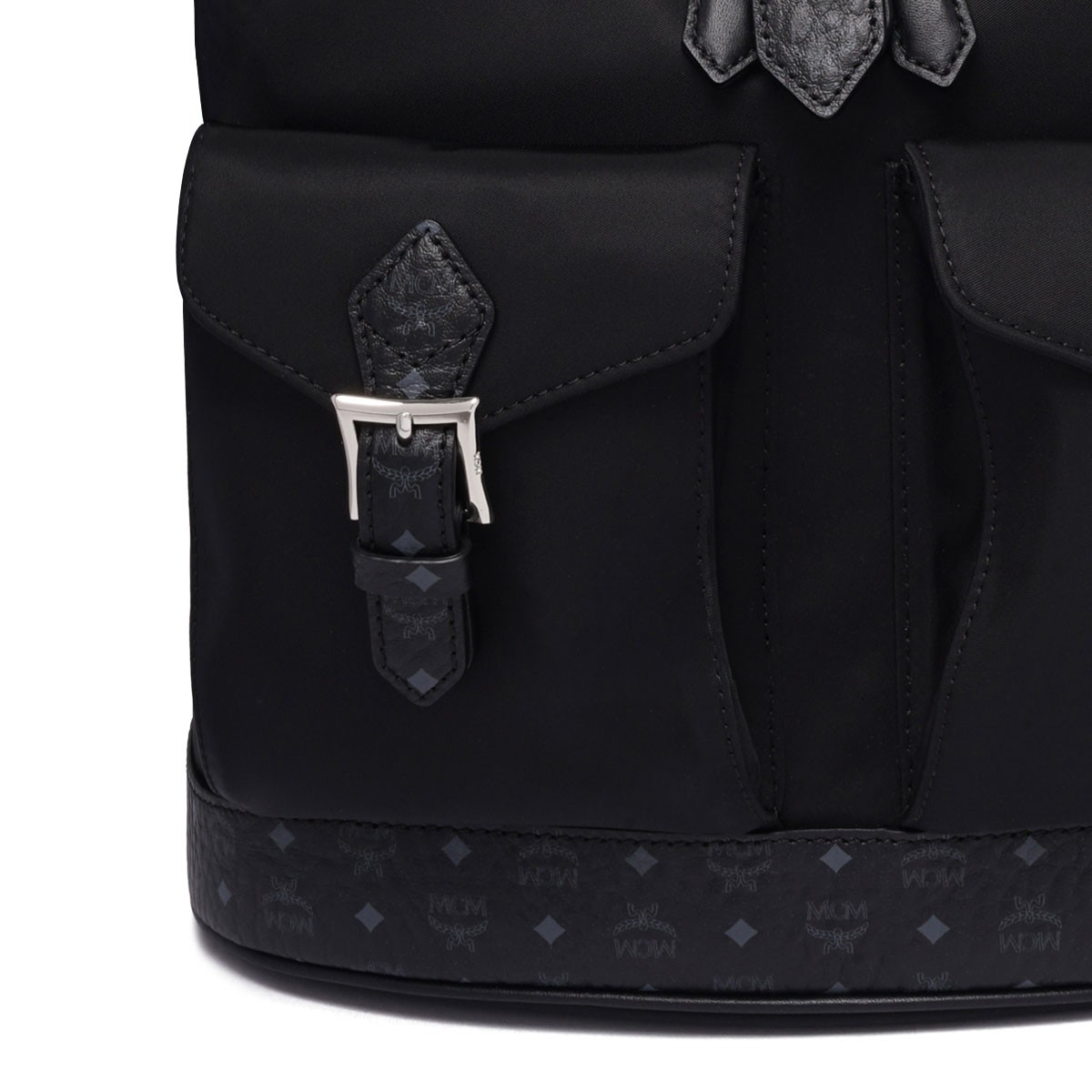 Black Aren Small Backpack