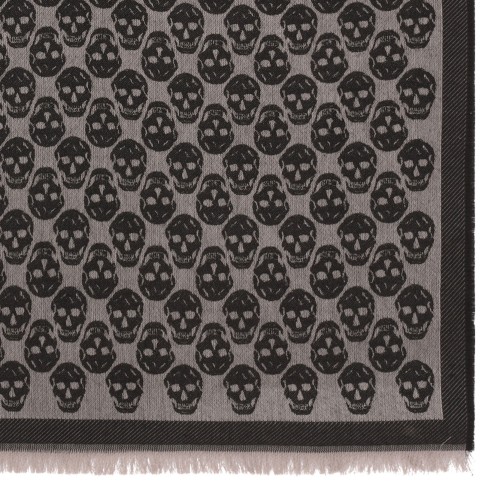 Grey Skull-Patterned Fringed Scarf 2