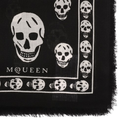 Black and White Classic Skull Scarf 2