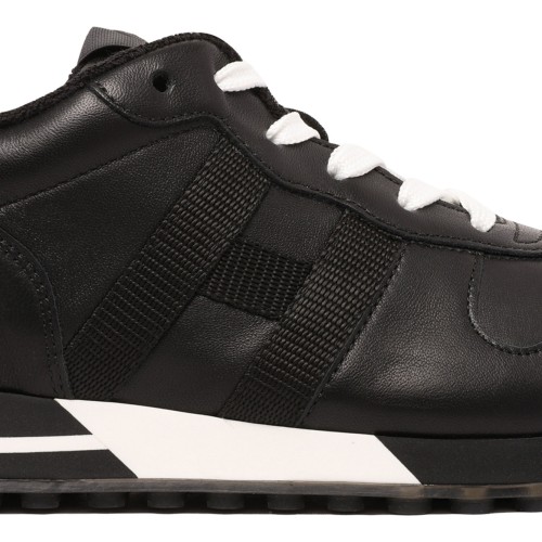 Black H838 Low-Top Sneakers