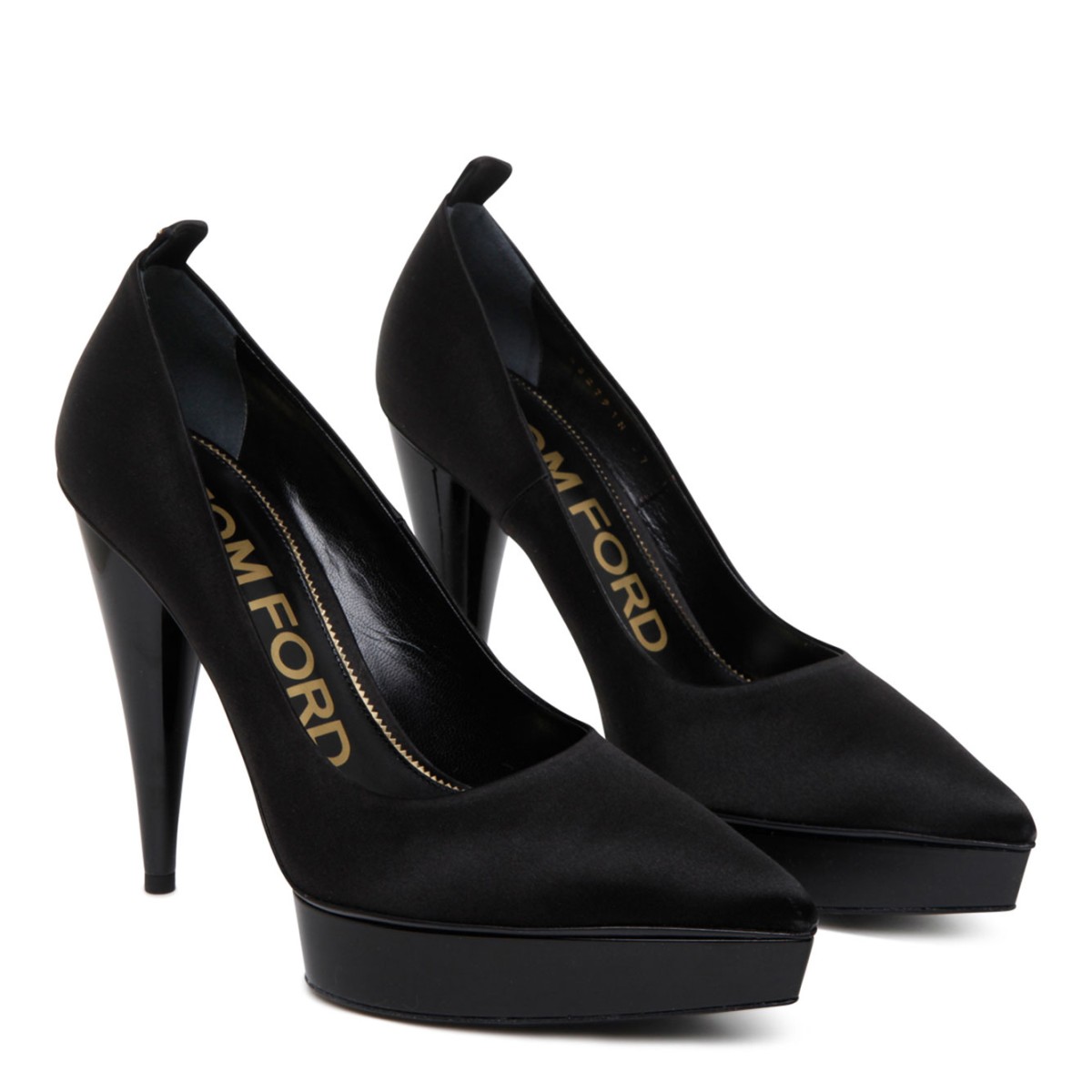 Black Platform Pumps