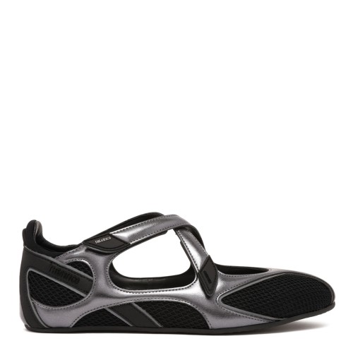 Black and Silver Ballerina Flat Floor 01