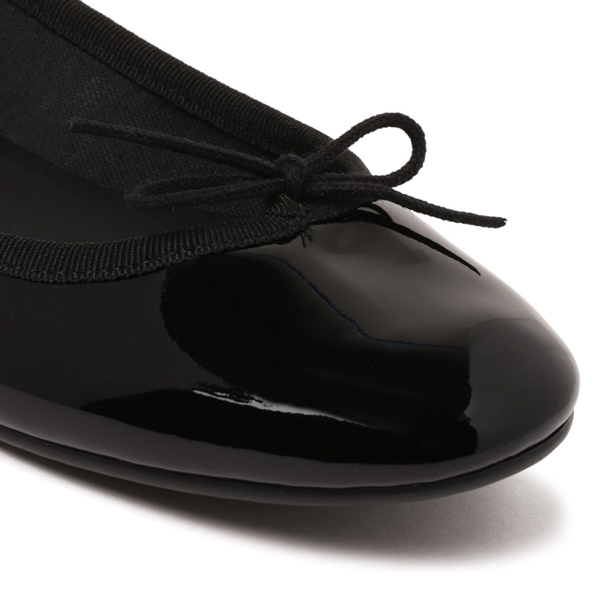 Black Patent Leather Cendrillon Ballet Flats