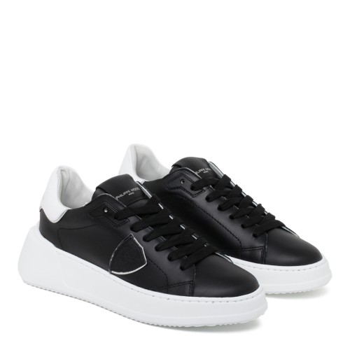 Black and White Calf Leather Tres Temple Low Top Sneakers
