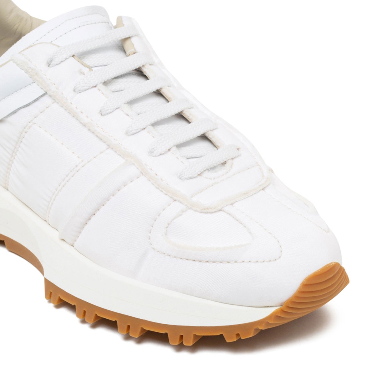 Laser-Etched Decortique Details White Sneakers