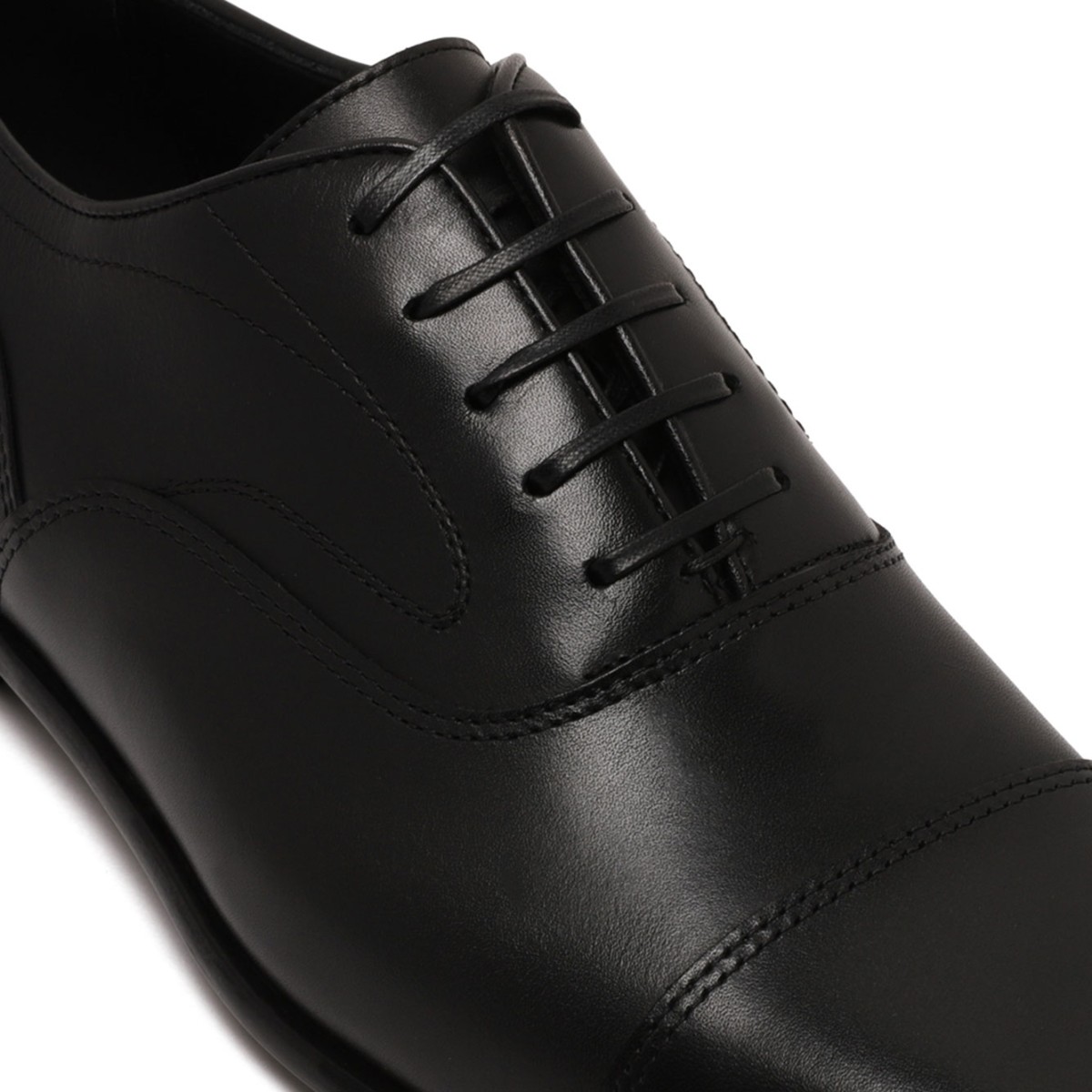 Black Oxford Shoes With Knotted Toes