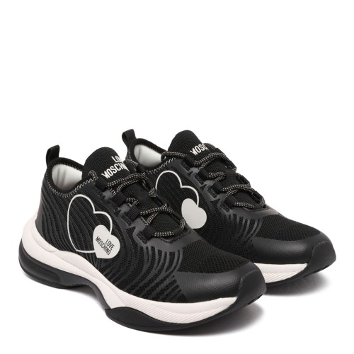 Black Heart Print Sneakers 2