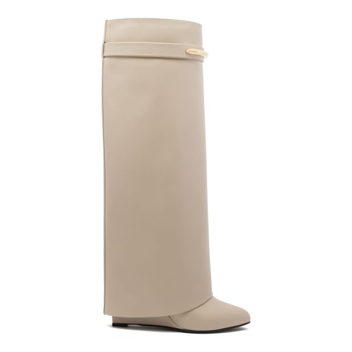 Shark Lock Beige Leather Boots