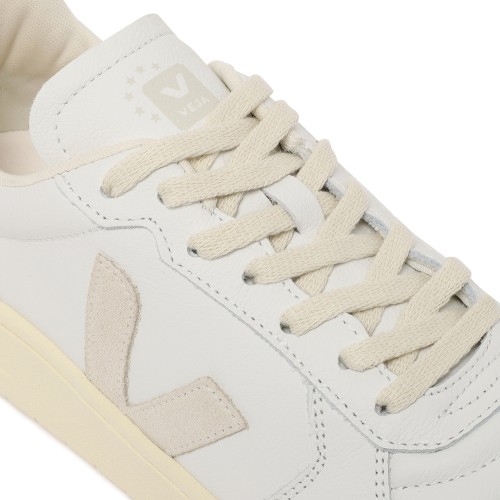 Veja White and Beige Leather Sneakers.