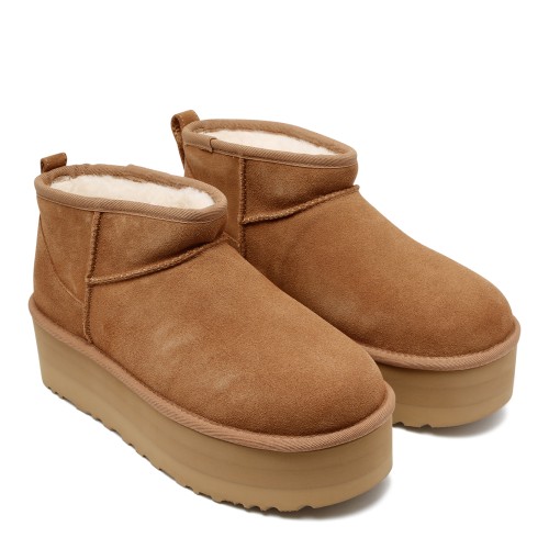 UGG Chestnut Platform Mini Boots.  