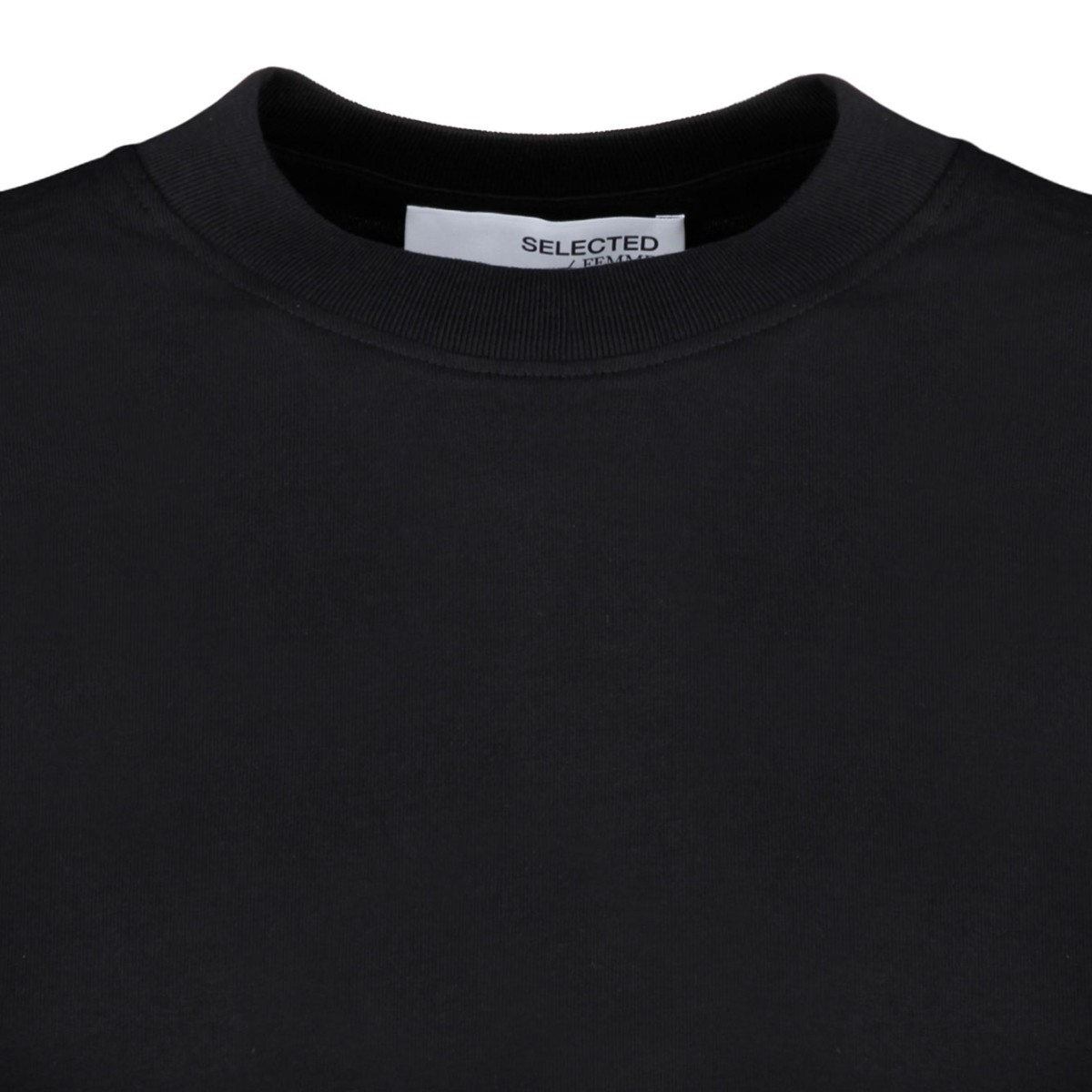 Slightly Dropped Shoulders Black T-Shirt