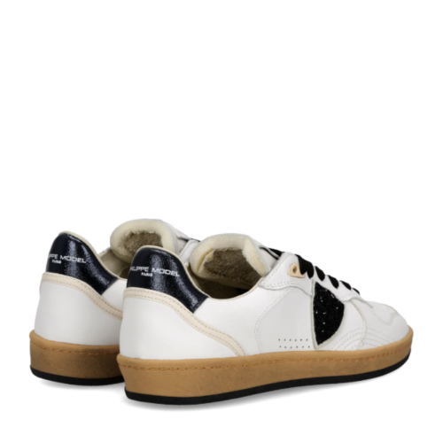PGAL Sneakers