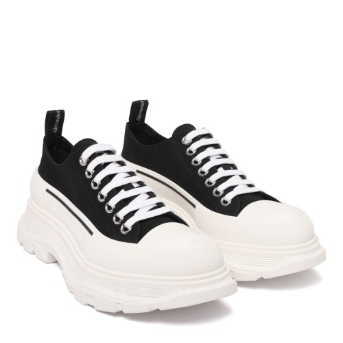 Alexander McQueen Tread Slick Sneakers. 2